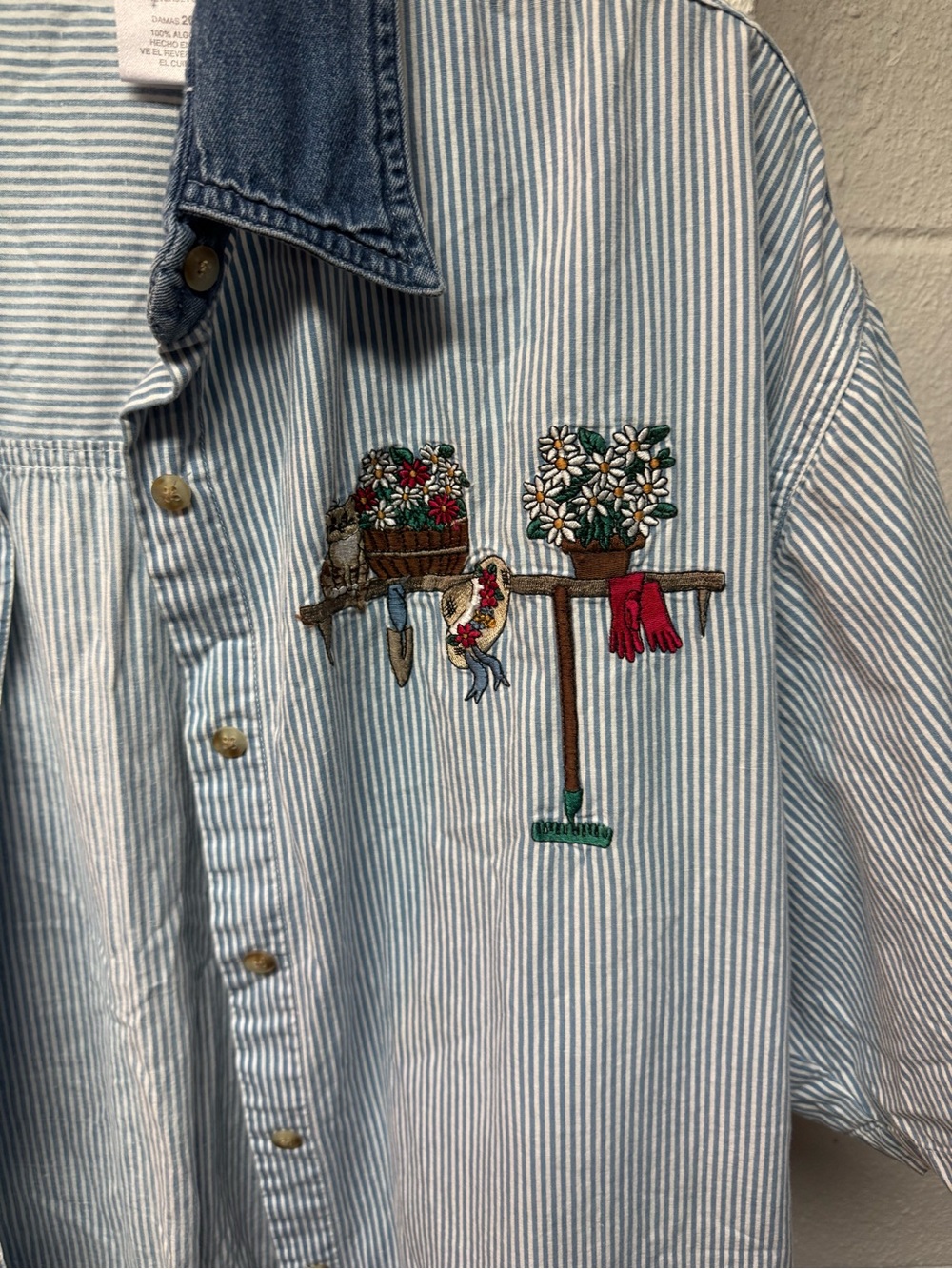 Embroidered Light Blue Striped Short-Sleeve Shirt - Picture 2 of 7
